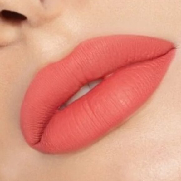 Kylie Cosmetics 204 Baby Girl Matte Lipstick NIB - Picture 2 of 3